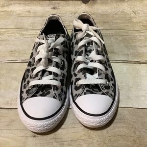 Converse Chuck Taylor All Star Gray Leopard Spot Low Tops, Kids size 1